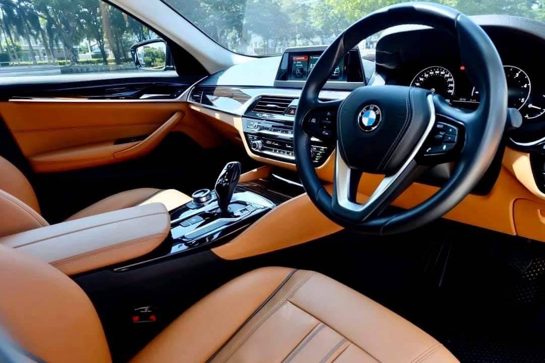 Bmw Series 5 G30 520D ปี 2017