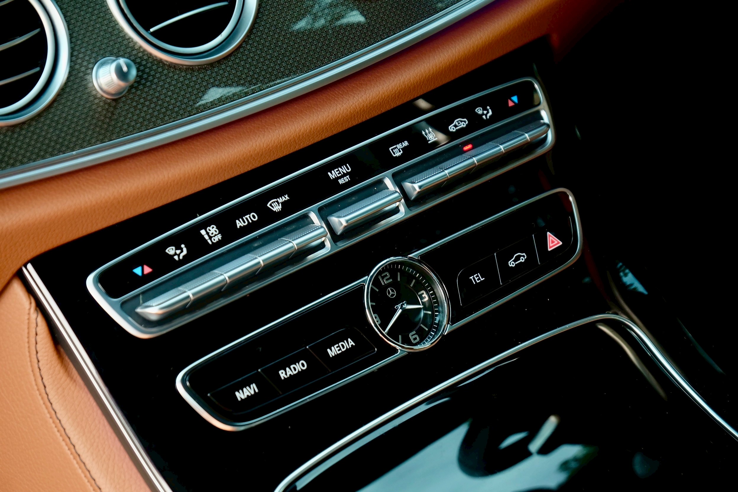 Mercedes Benz (W213) E350e AMG ปี 2019