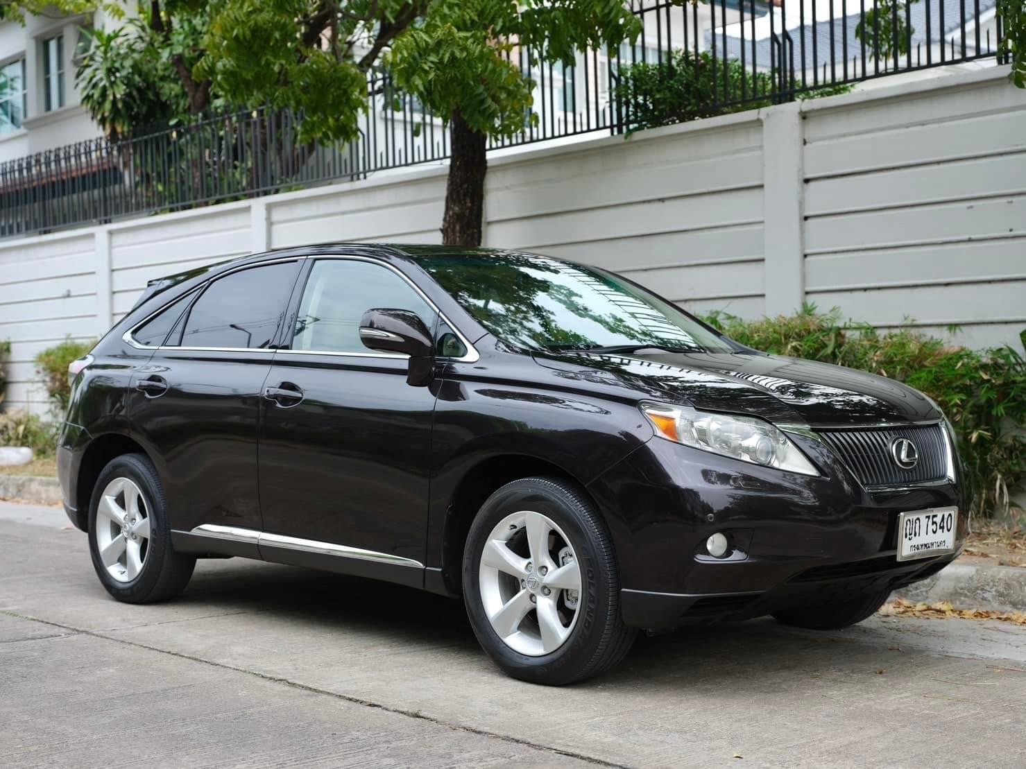 Lexus RX270 Premium Package (Sunroof) ปี 2011