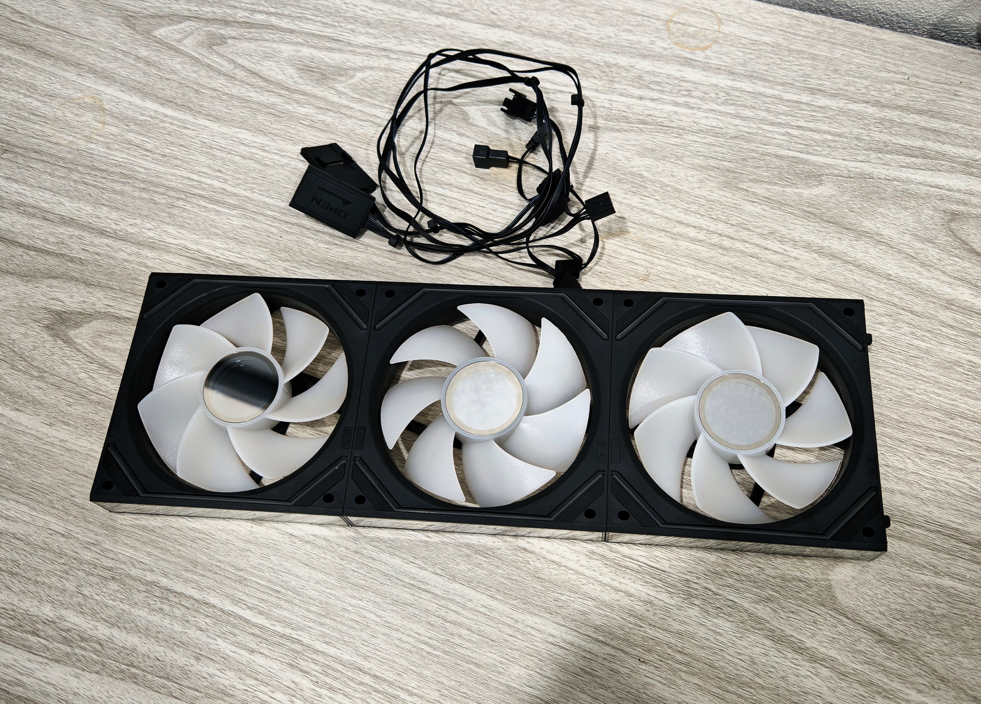 Jungle Leopard Interstellar V2 พัดลมระบายความร้อน เซ็ต 3ตัว