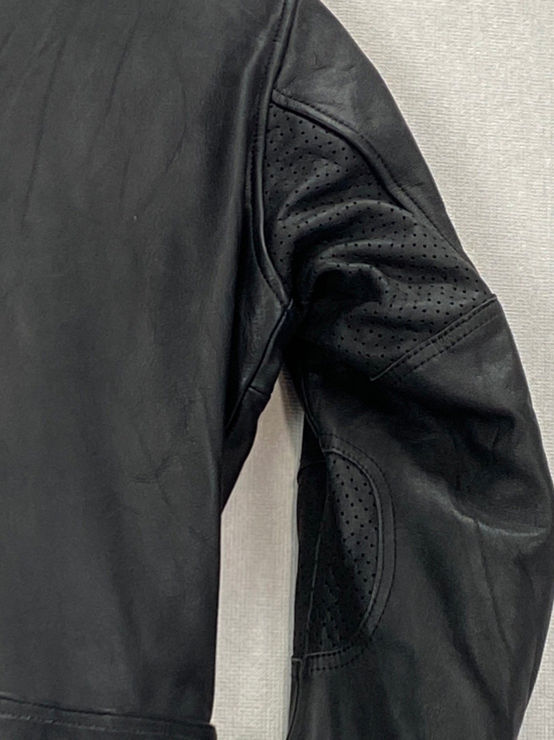 ประเภททรงชุด : Racing suit RCSS 019 Set(ชุดเลื้อ+กางเกง) : ยี้ห้อ....MOTOBODY