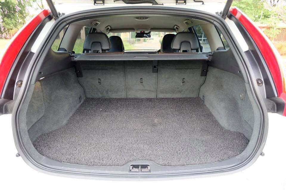 Volvo XC60 D4 Sport Crossover เครื่อง 2.0 Diesel Turbo ปี 2014