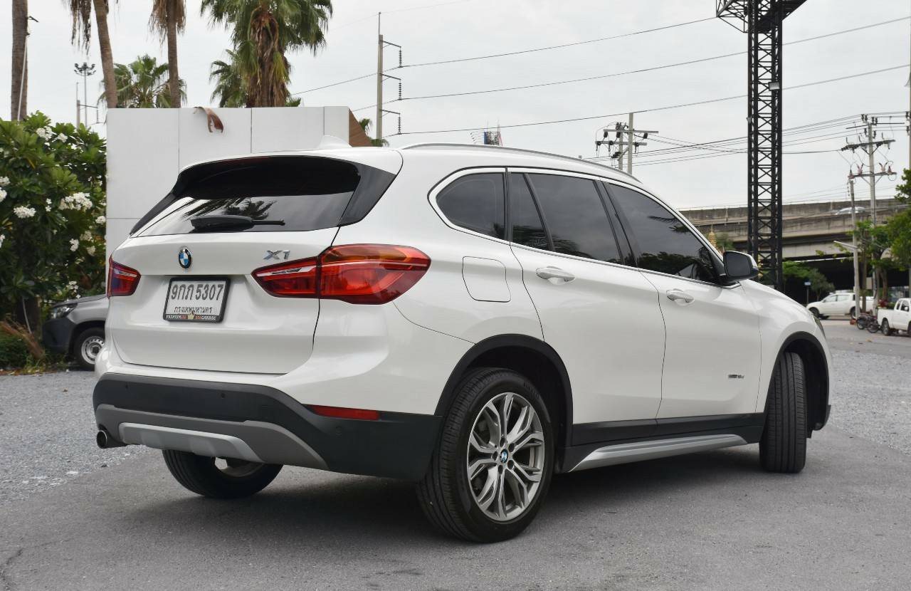 Bmw X1 sDrive18d ปี 2017