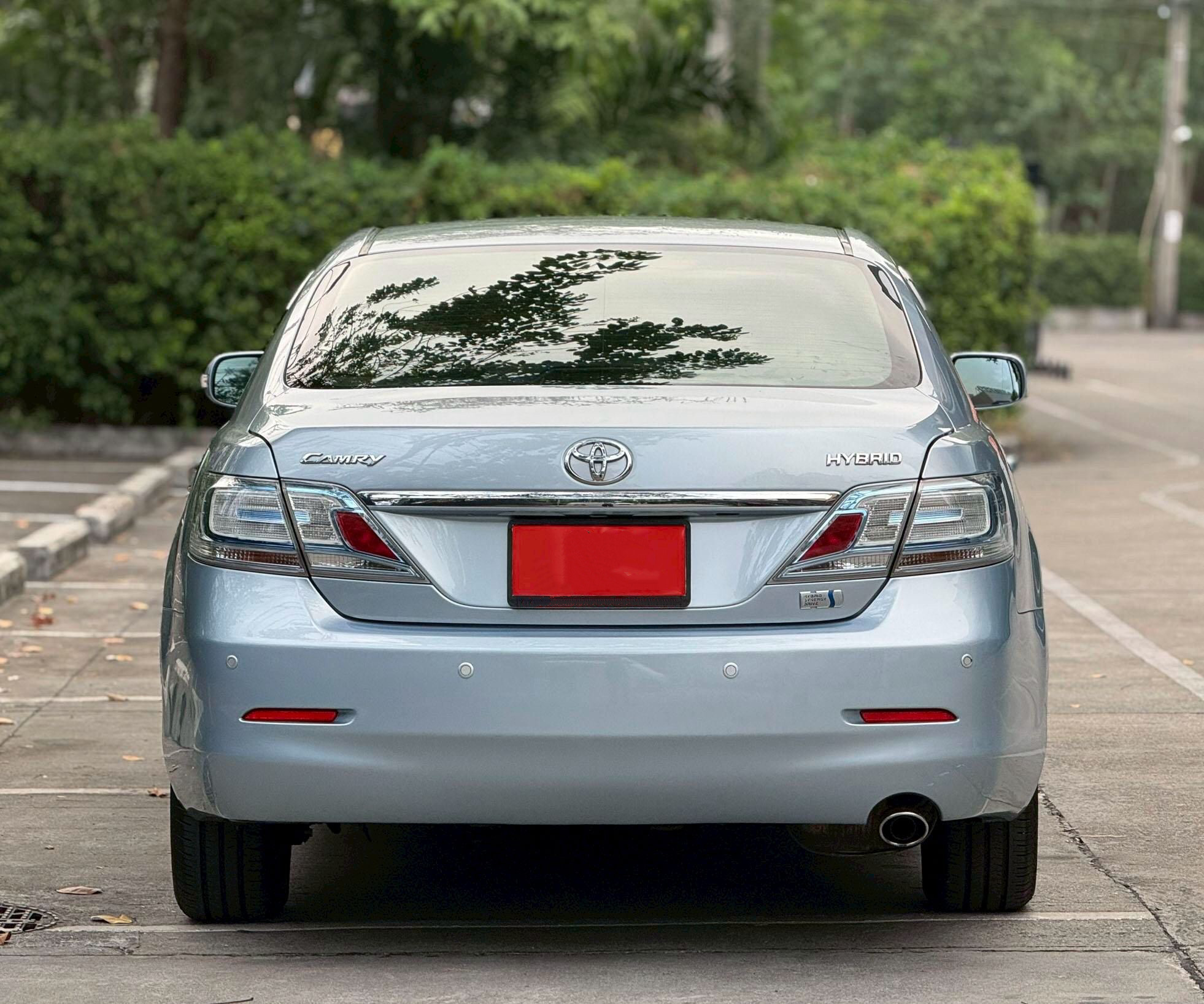Toyota Camry 2.4 Hybrid AT สีเทาฟ้า ปี2011