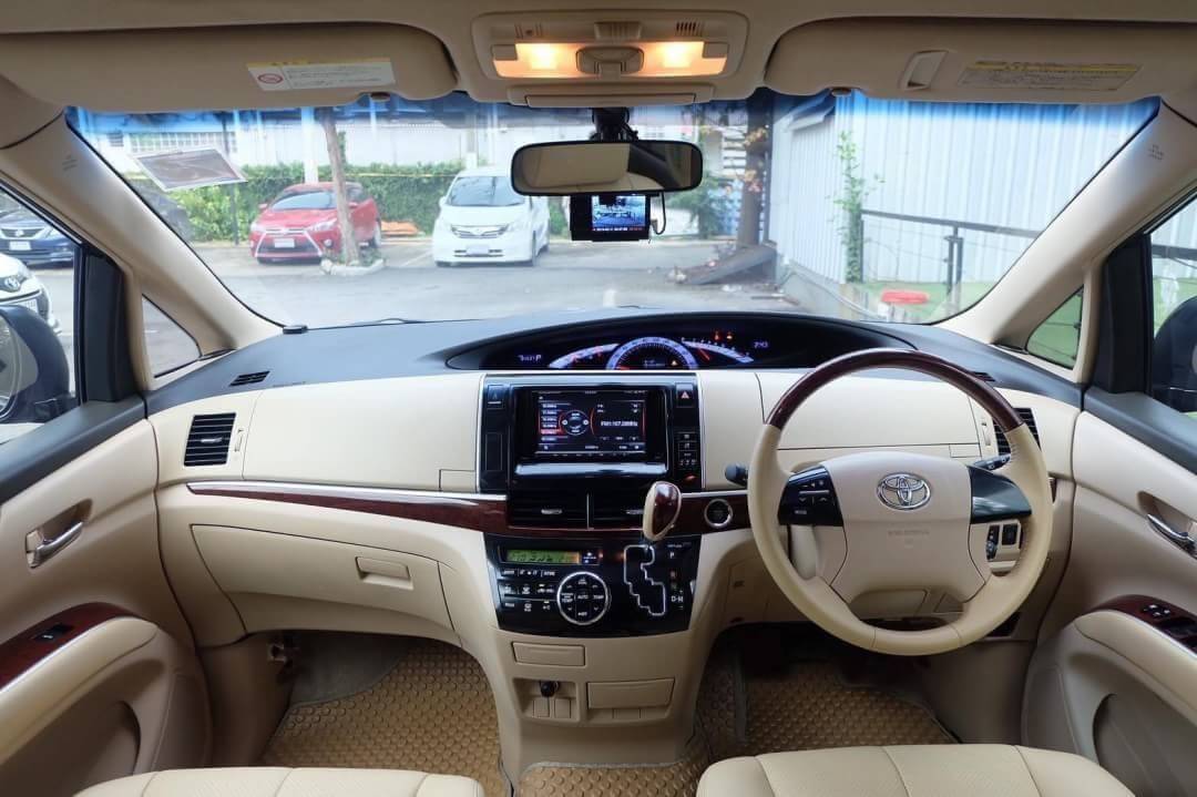 Toyota Estima 2.4G ปี 2013
