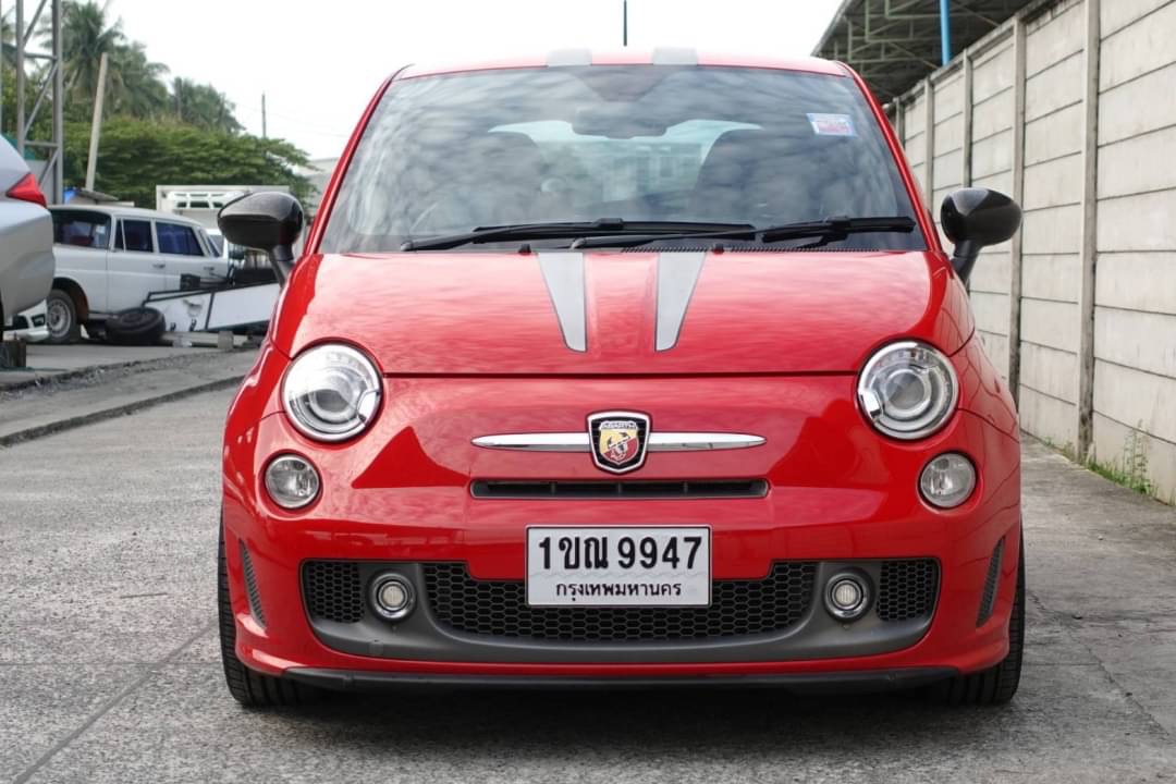 Fiat Abarth 695 Tributo Ferrari ปี 2011