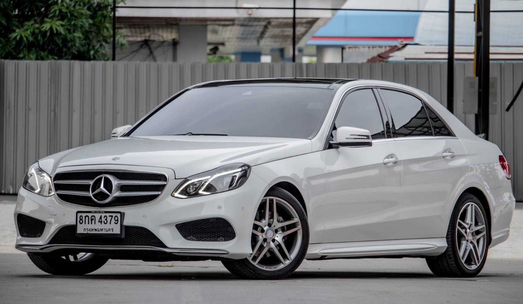 Mercedes-Benz E300 Amg Bluetech Hybrid ปี 2015