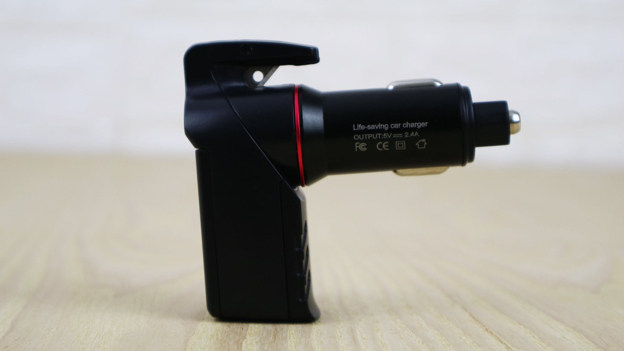STINGERCHARGER หัวชาร์จฉุกเฉินในรถ