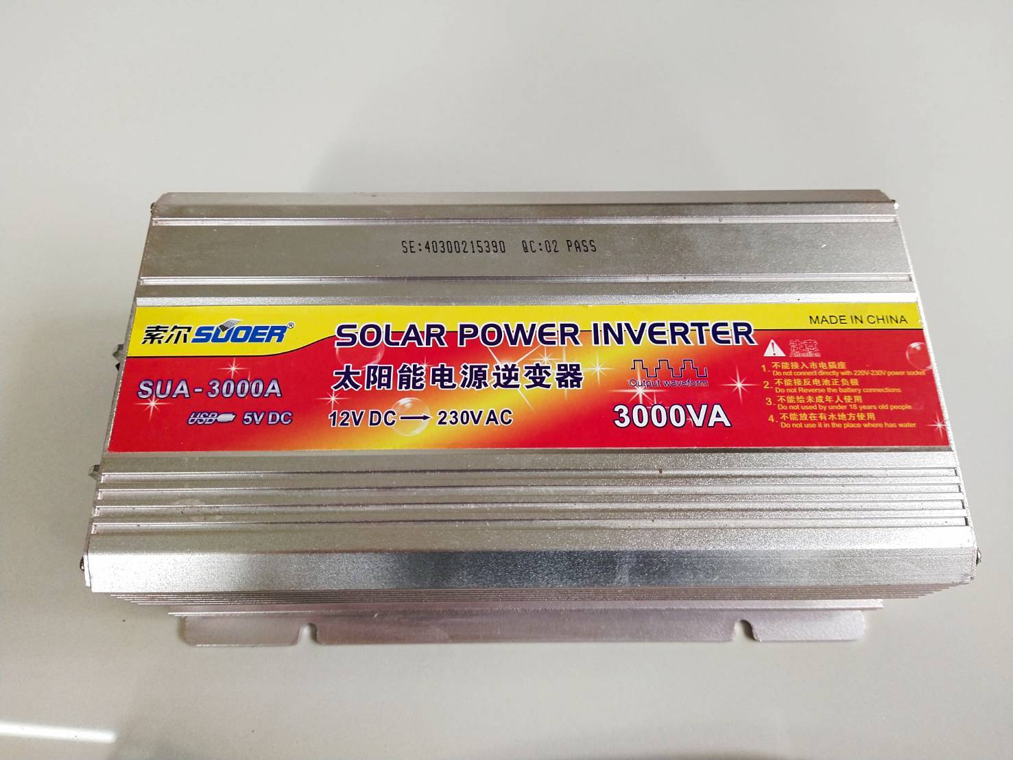 อินเวอร์เตอร์ แปลงไฟ 12V เป็นไฟบ้าน 220V ขนาด 3,000W แถมฟรี ไฟฉายUSB 1ชิ้น