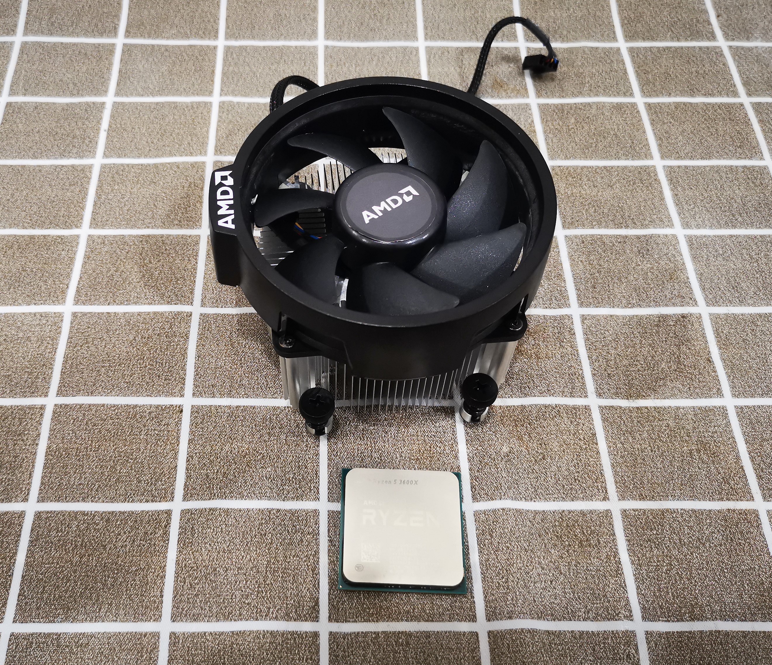 CPU Ryzen R5 3600X