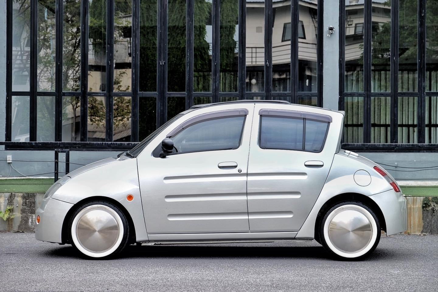 Toyota WiLL Vi ปี 2000