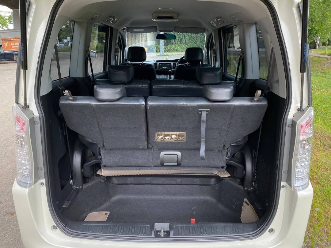 HONDA Stepwagon Spada ปี 2012