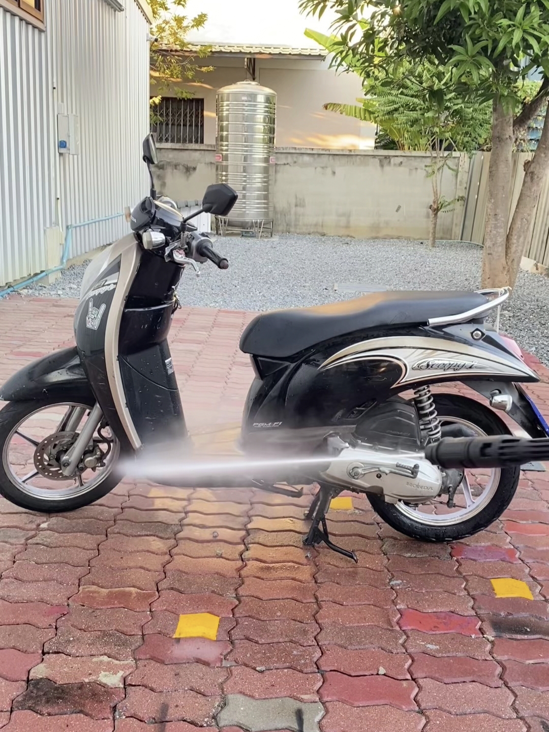 เครื่องฉีดน้ำแรงดันสูงล้อลาก ยี่ห้อ MASAKI รุ่น MT-2800