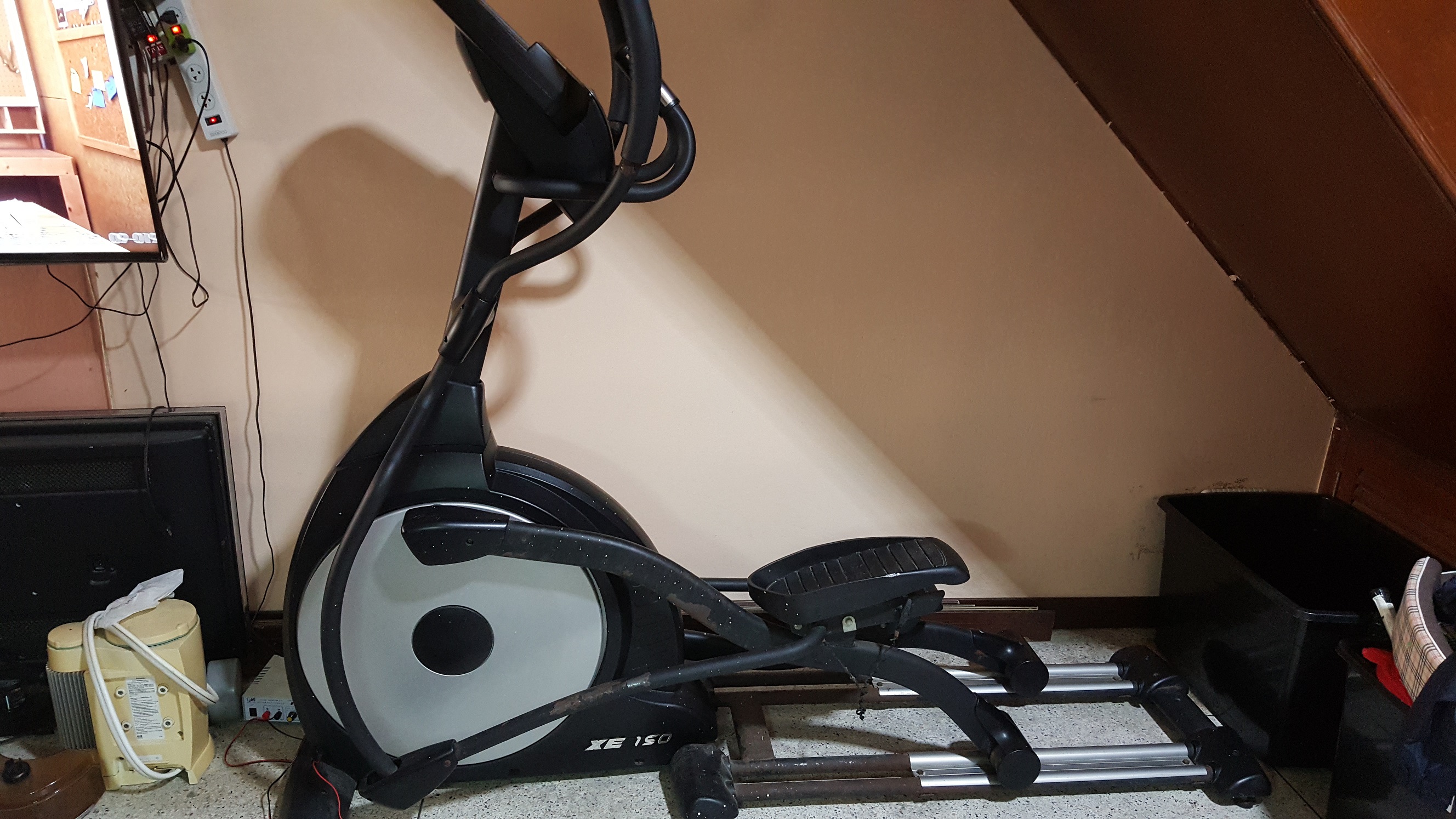 ซ่อมเครื่องออกกำลังกาย XE150 อาการกดปุ่มสั่งงานไม่ได้