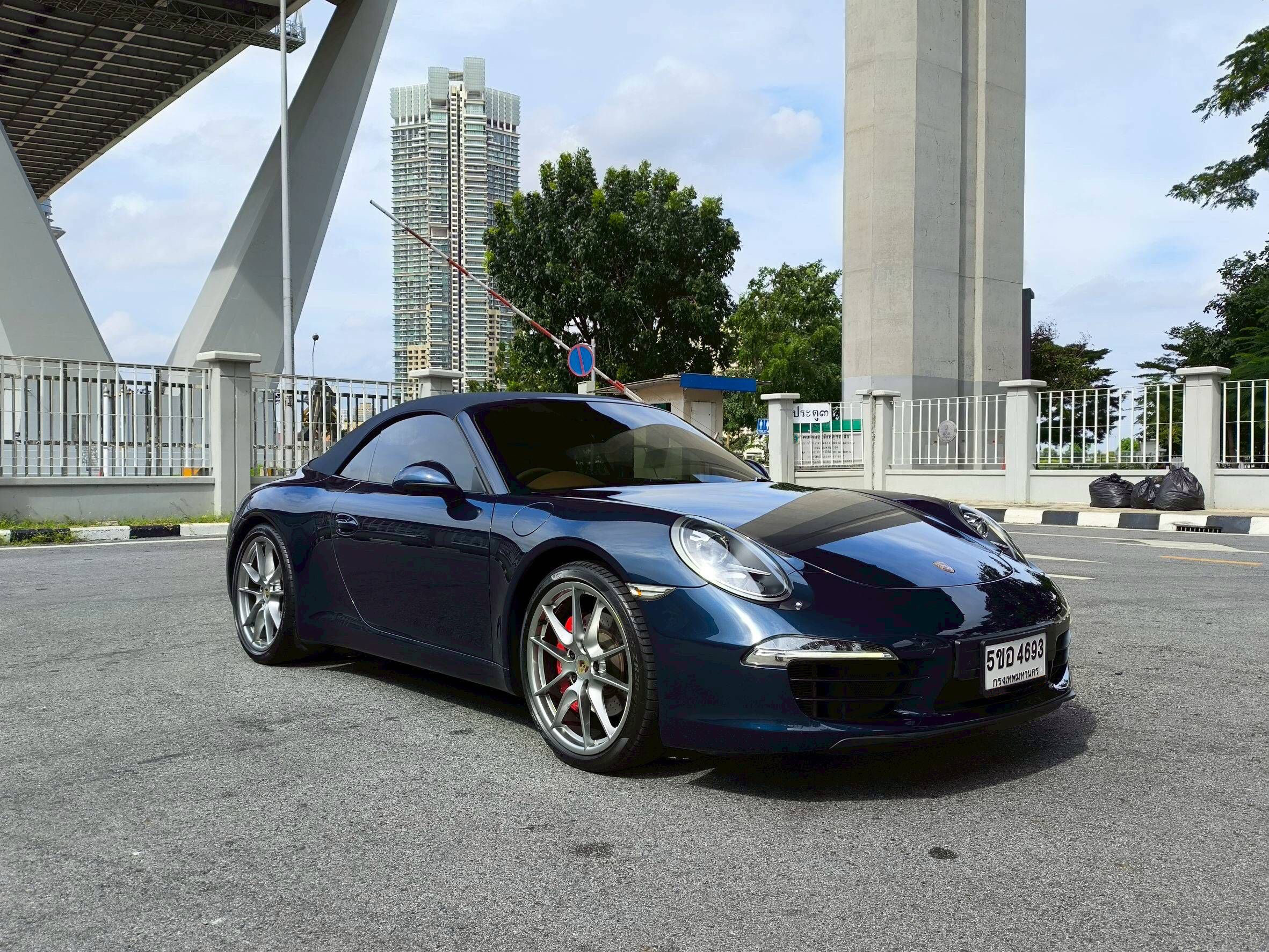 PORSCHE 911 Carrera S Cabiolet ปี 2012