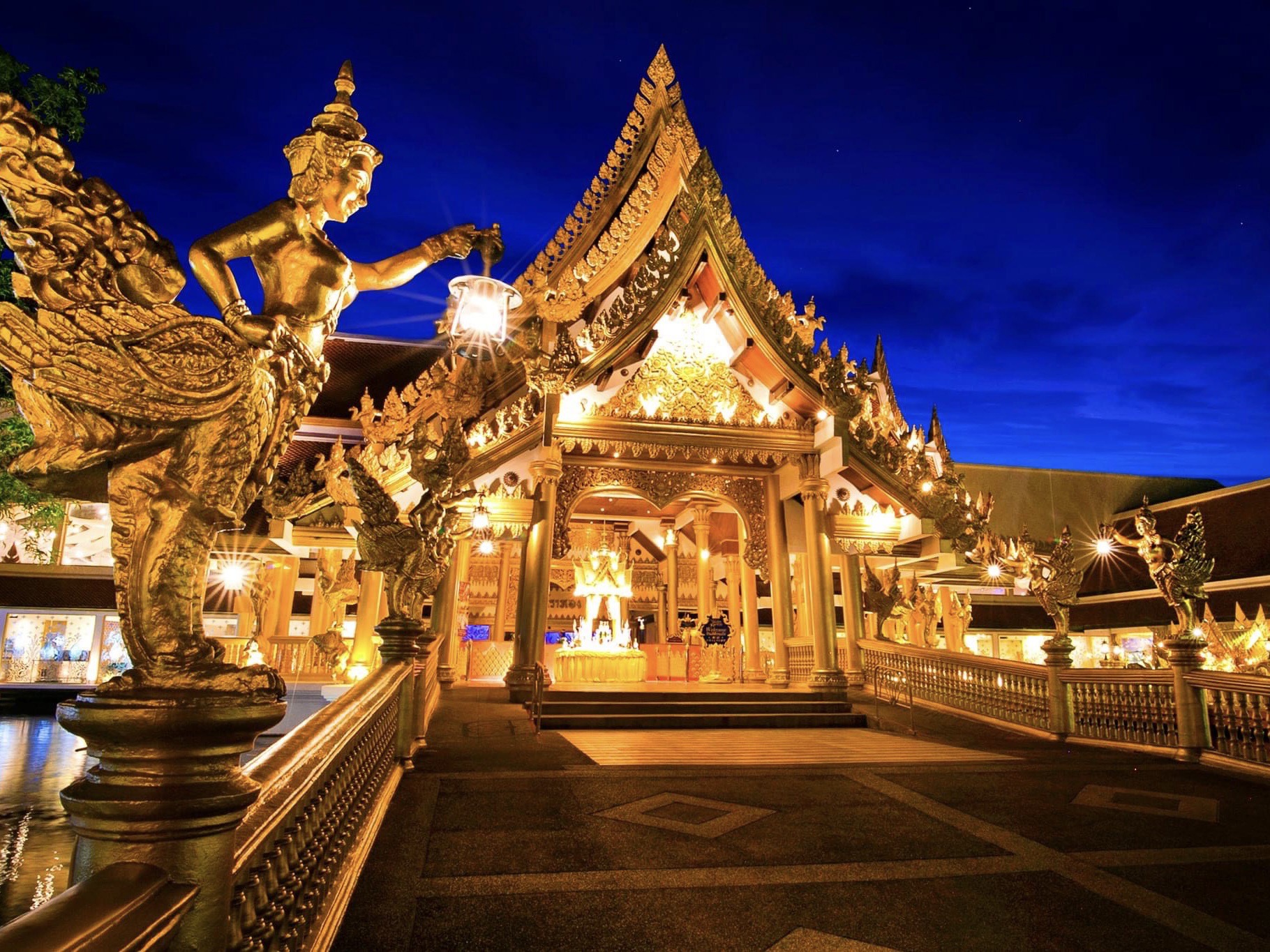 Fantasea GOLD Seat Show + Dinner
