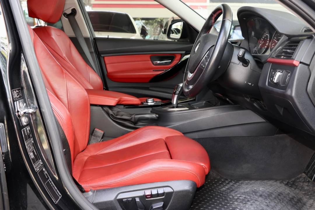BMW Series 320d Sport F30 ปี2013