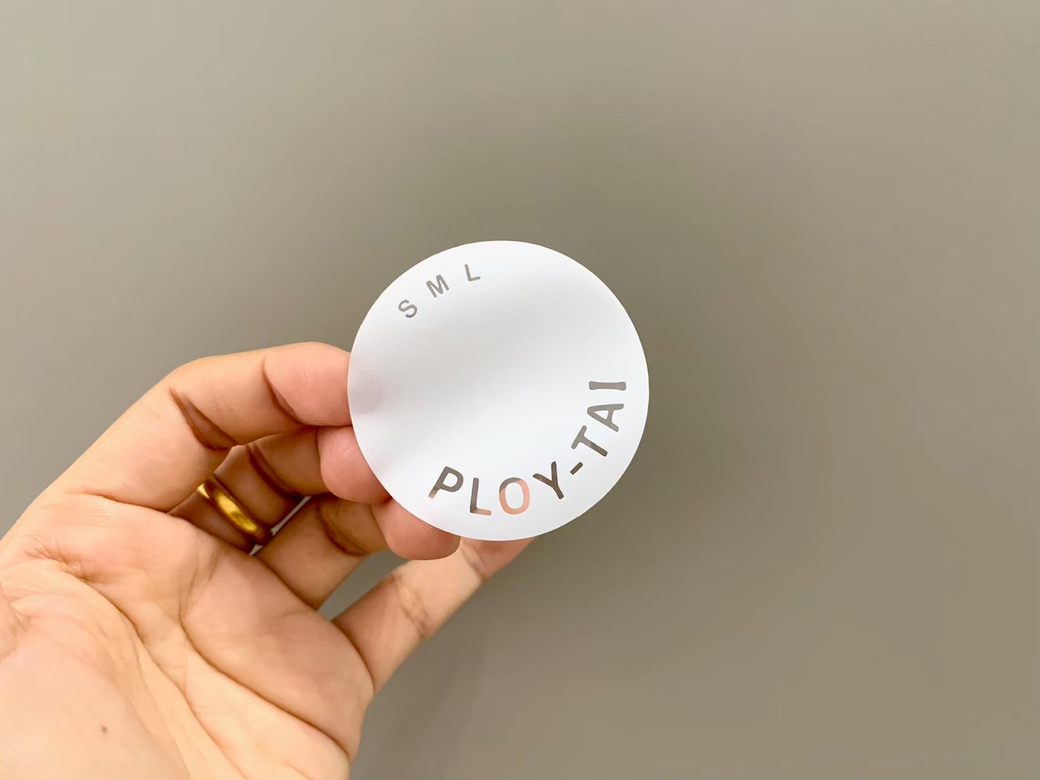 ฉลากสินค้าใสตัวหนังสือขาว สติ๊กเกอร์ใสพิมพ์สีขาว พิมพ์หมึกขาว