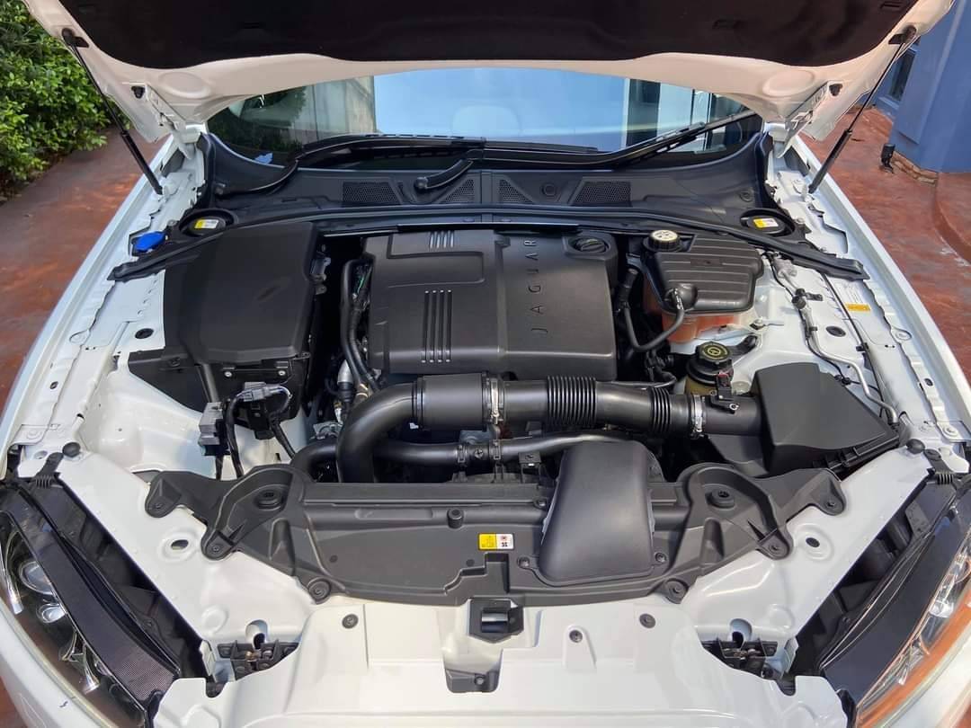 Jaguar xf 2.2 diesel turbo ปี 2014