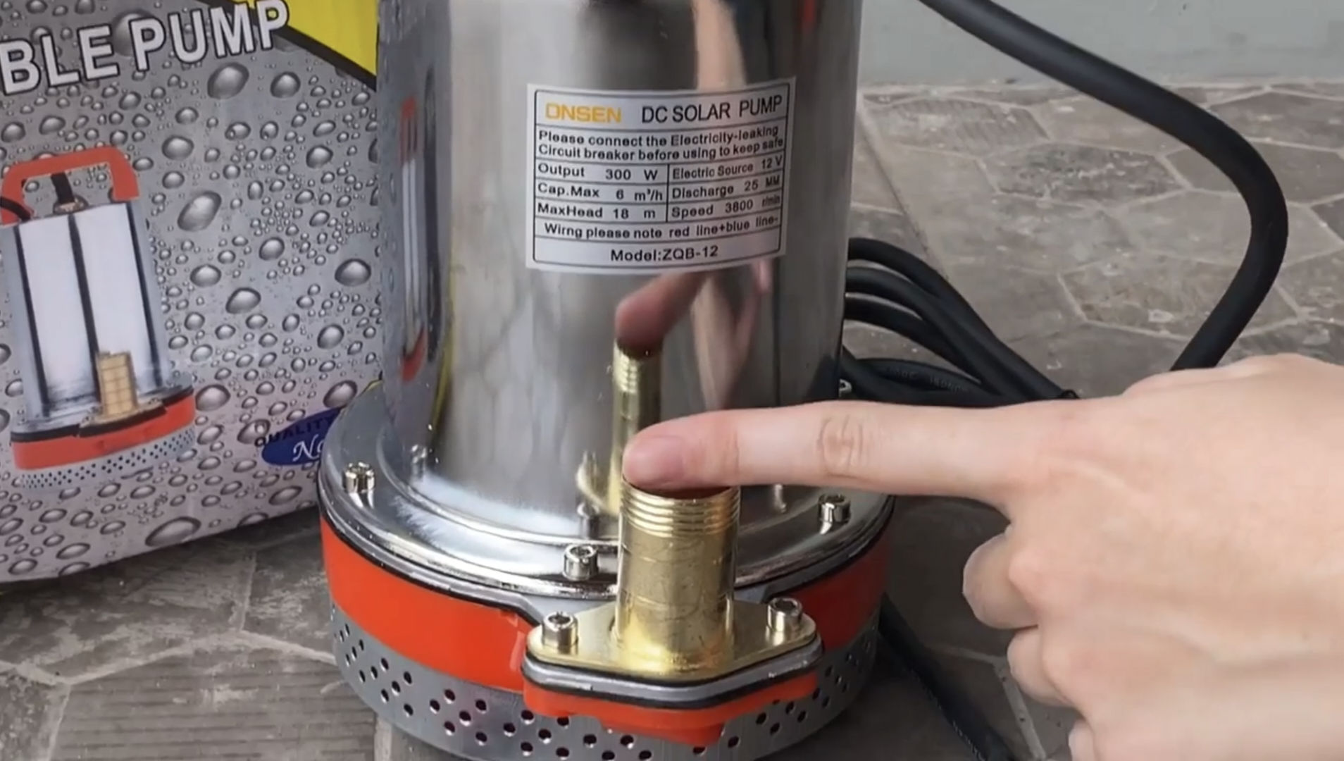 ไดโว่ DC 12V ยี่ห้อ ONSEN ท่อ 1 นิ้ว สายไฟยาว 5 เมตร แถมตัวคีบแบต 1 คู่