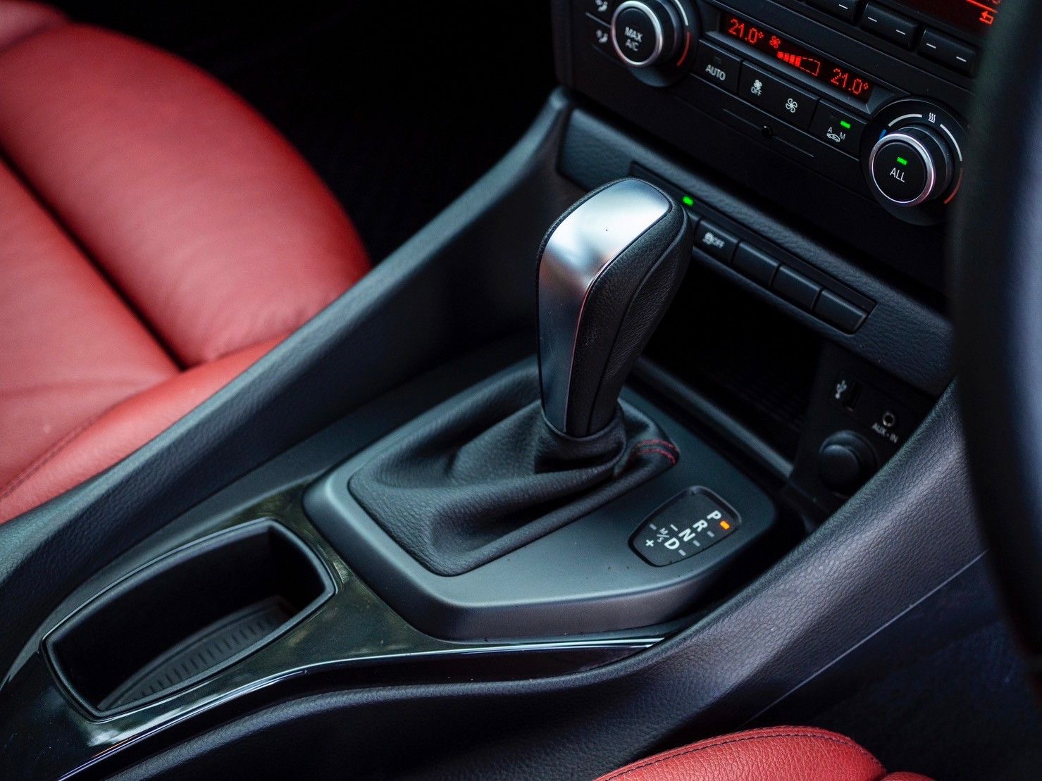 BMW X1 sDrive 18i SPORT (e84) ปี 2013
