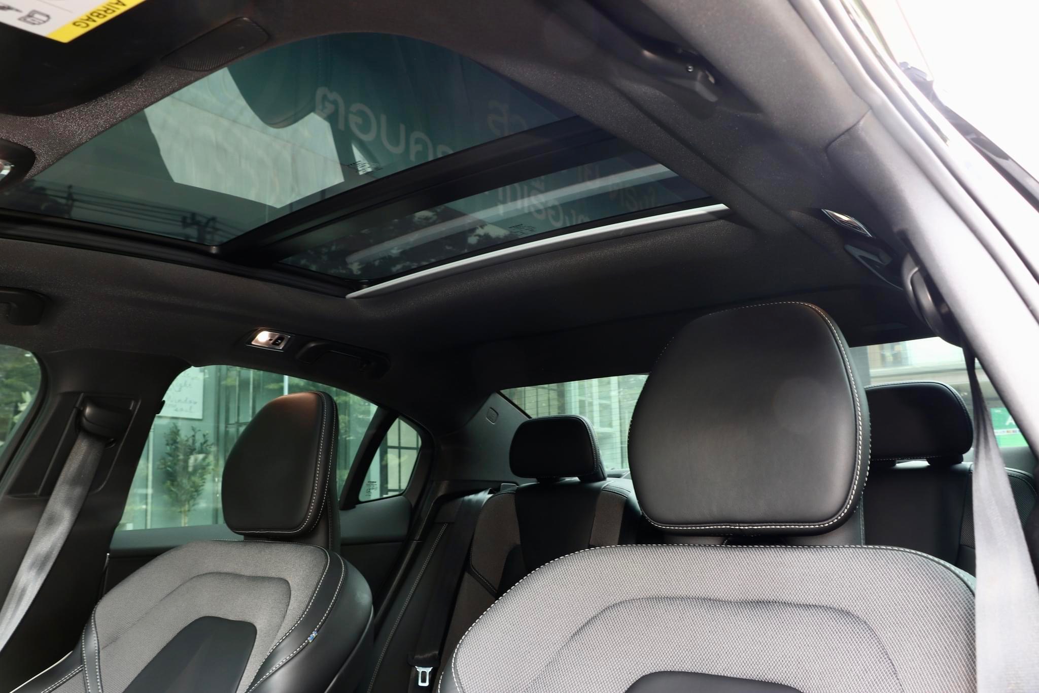 VOLVO S60 2.0 Recharge T8 R-Design ปี2022