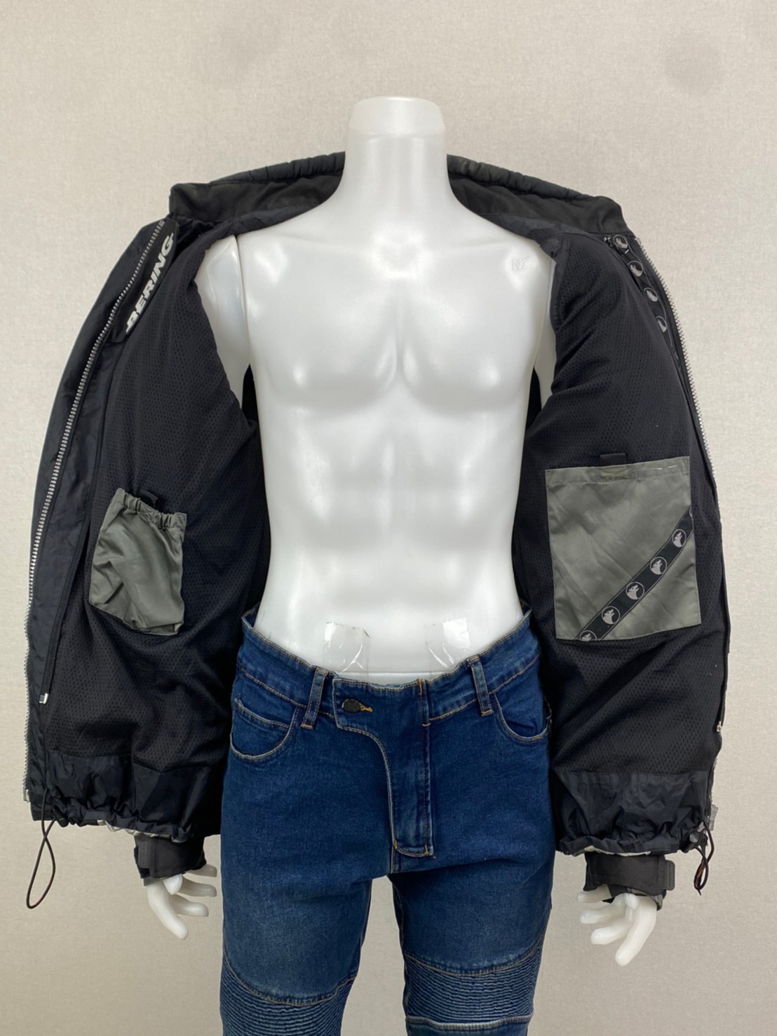 เสื้อขี่มอเตอร์ไซด์( มือสอง) RCTA 123 อก 50" ยาว 30" ยี่ห้อ**BERING**