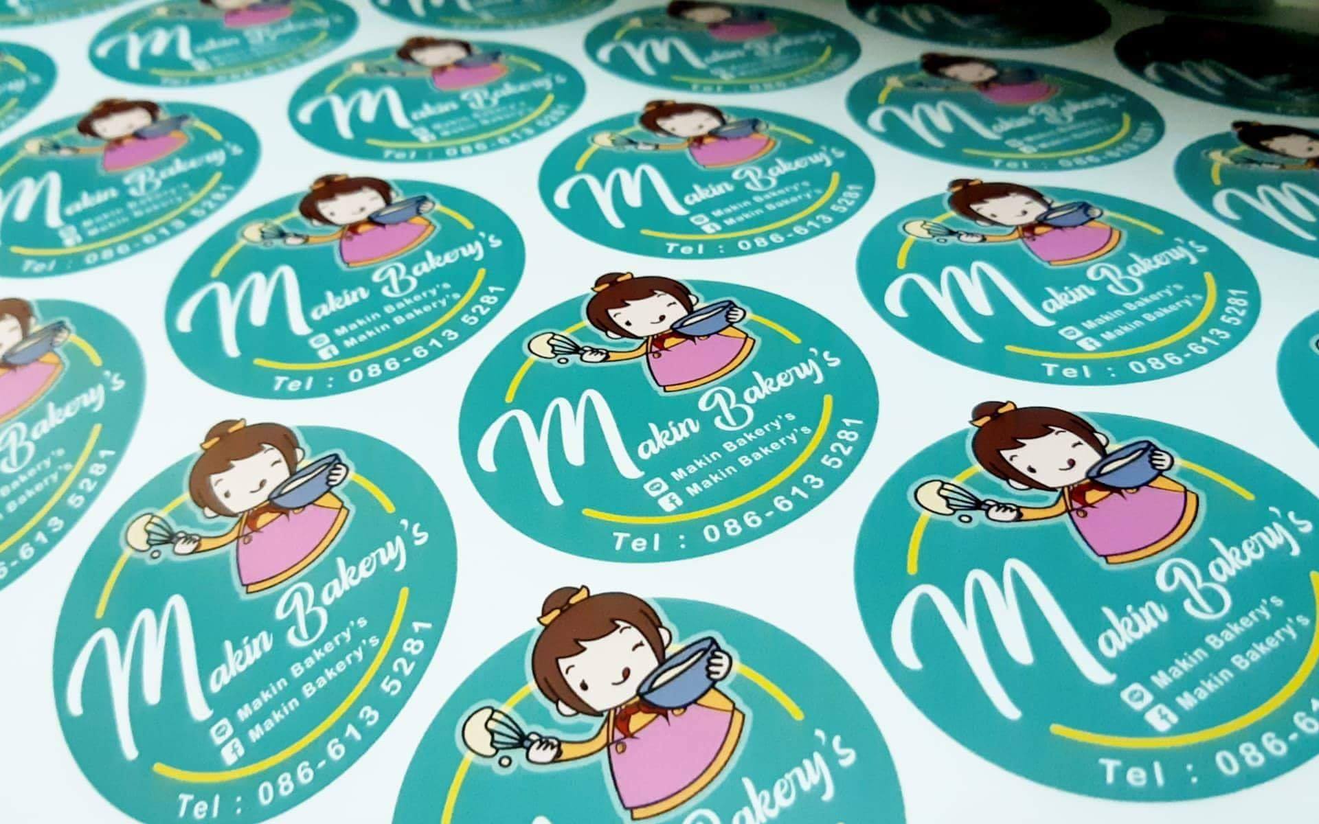 ฉลากสินค้าสติ๊กเกอร์พีวีซี (PVCขาว)