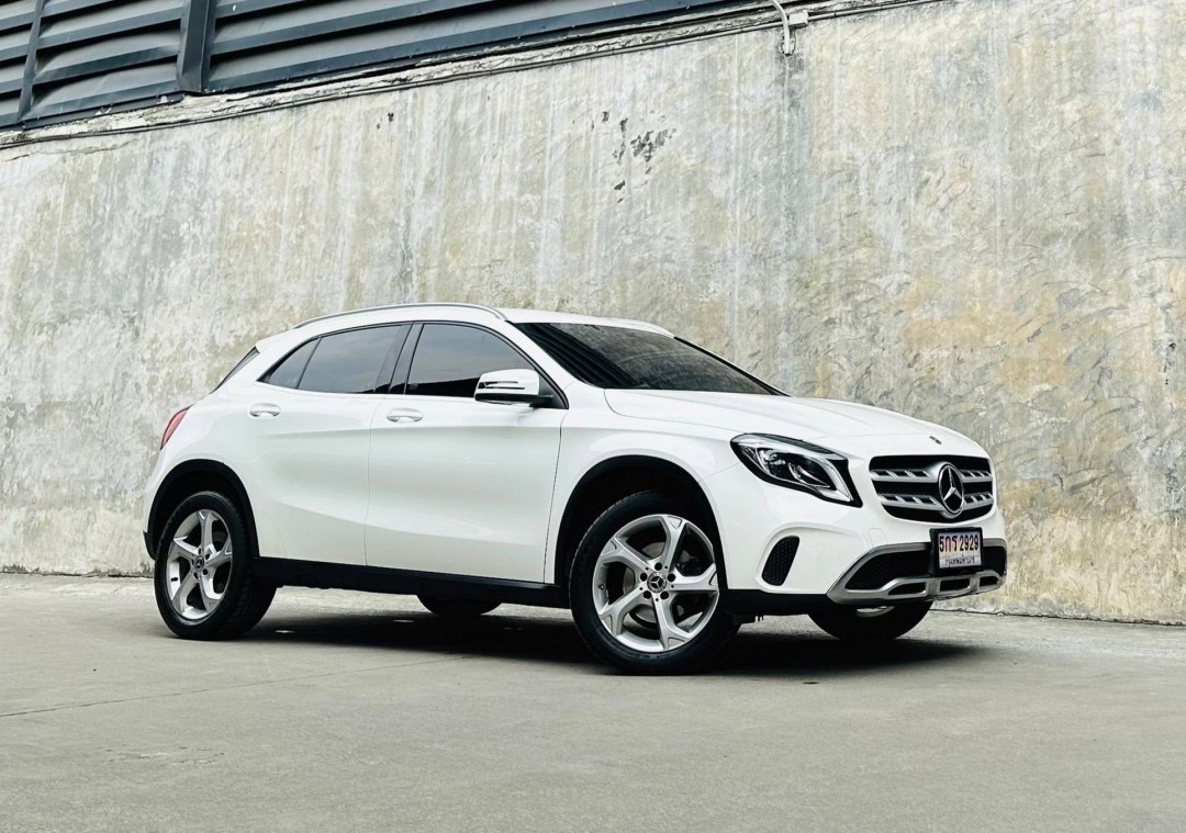 BENZ GLA200 URBAN FACELIFT W156 ปี 2019 แท้