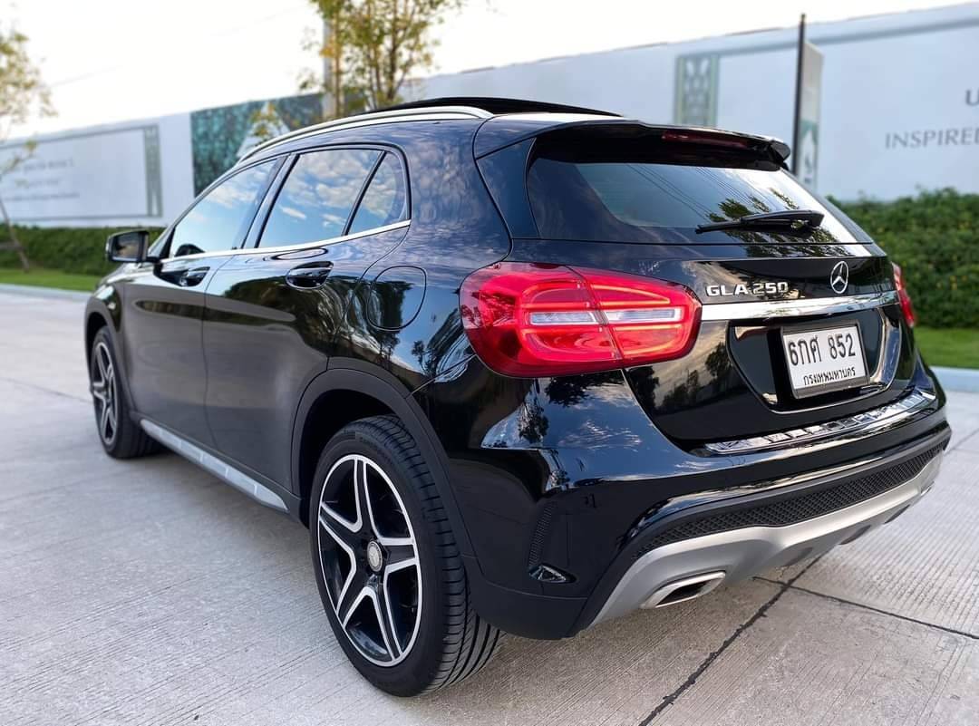 Mercedes-Benz GLA 250 AMG Dynamic ปี 2017 (จดทะเบียนปี 2018)
