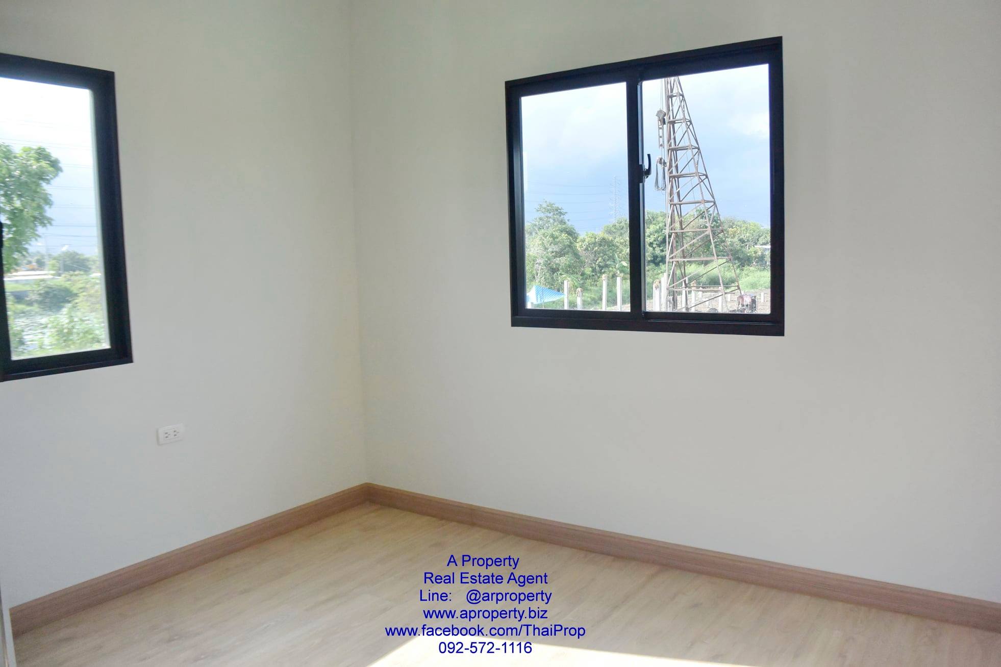 ขาย บ้านแฝดหลังมุม COMO Bianca - Bangna