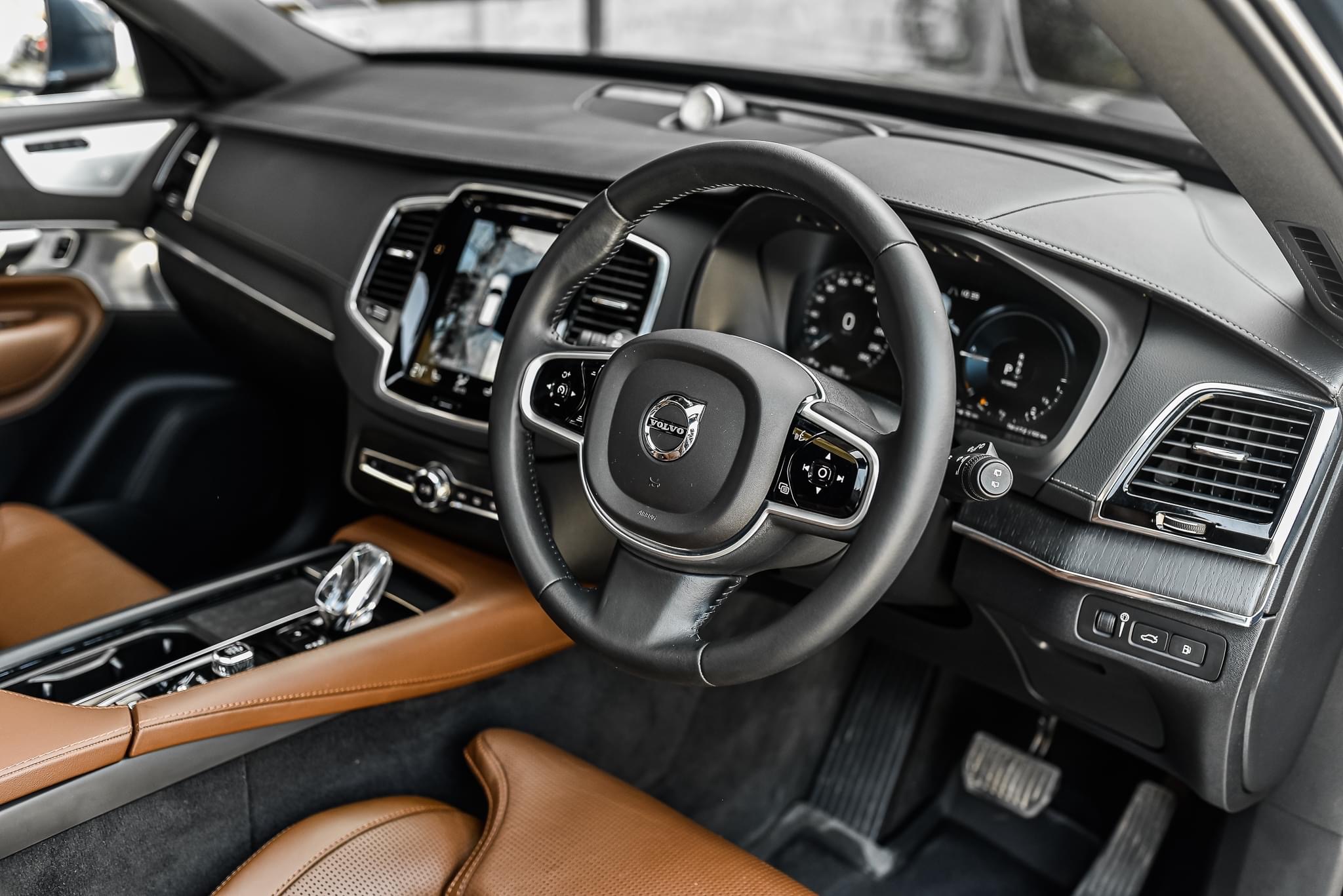Volvo XC90 Recharge Plug-In Hybrid T8 Inscription ปี 2021
