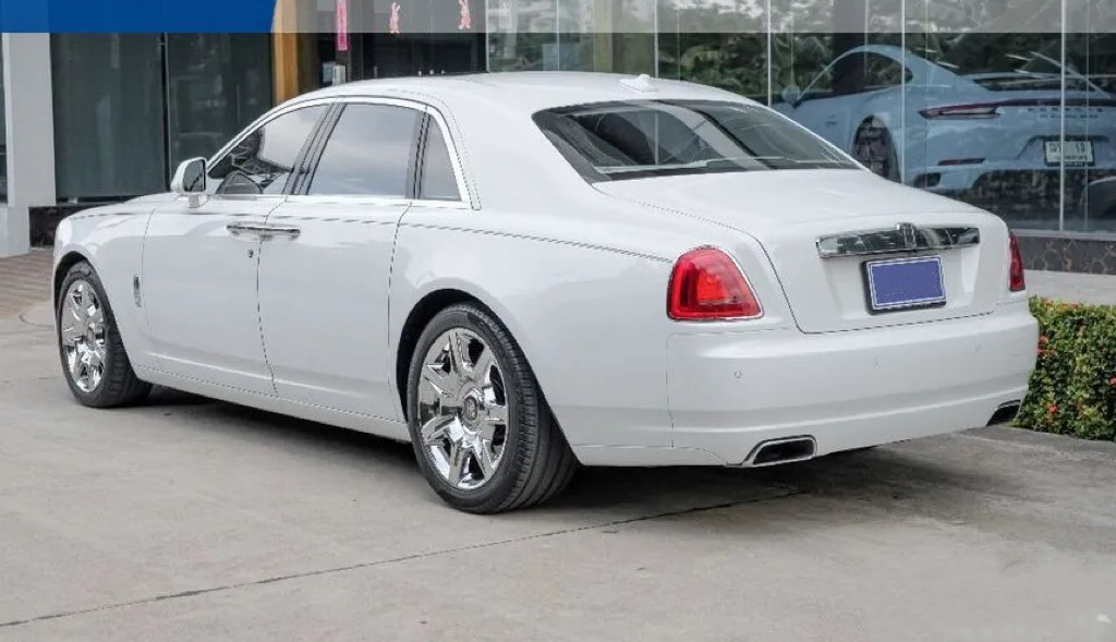 Roll-Royce Ghost ปี 2014