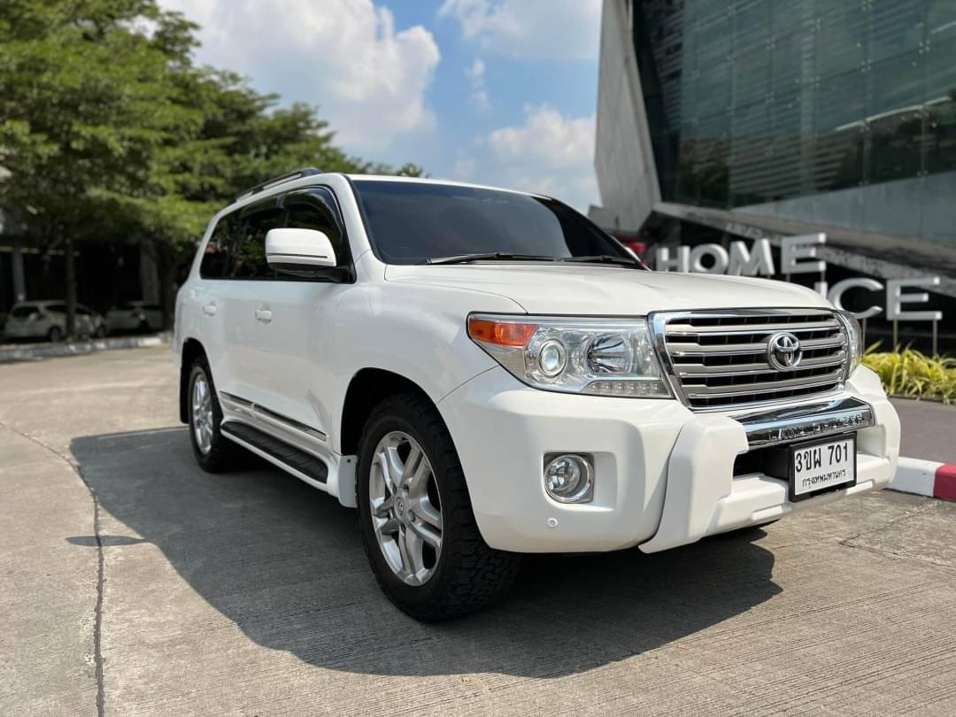 LAND CRUISER LC200 ดีเซล ปี 2010