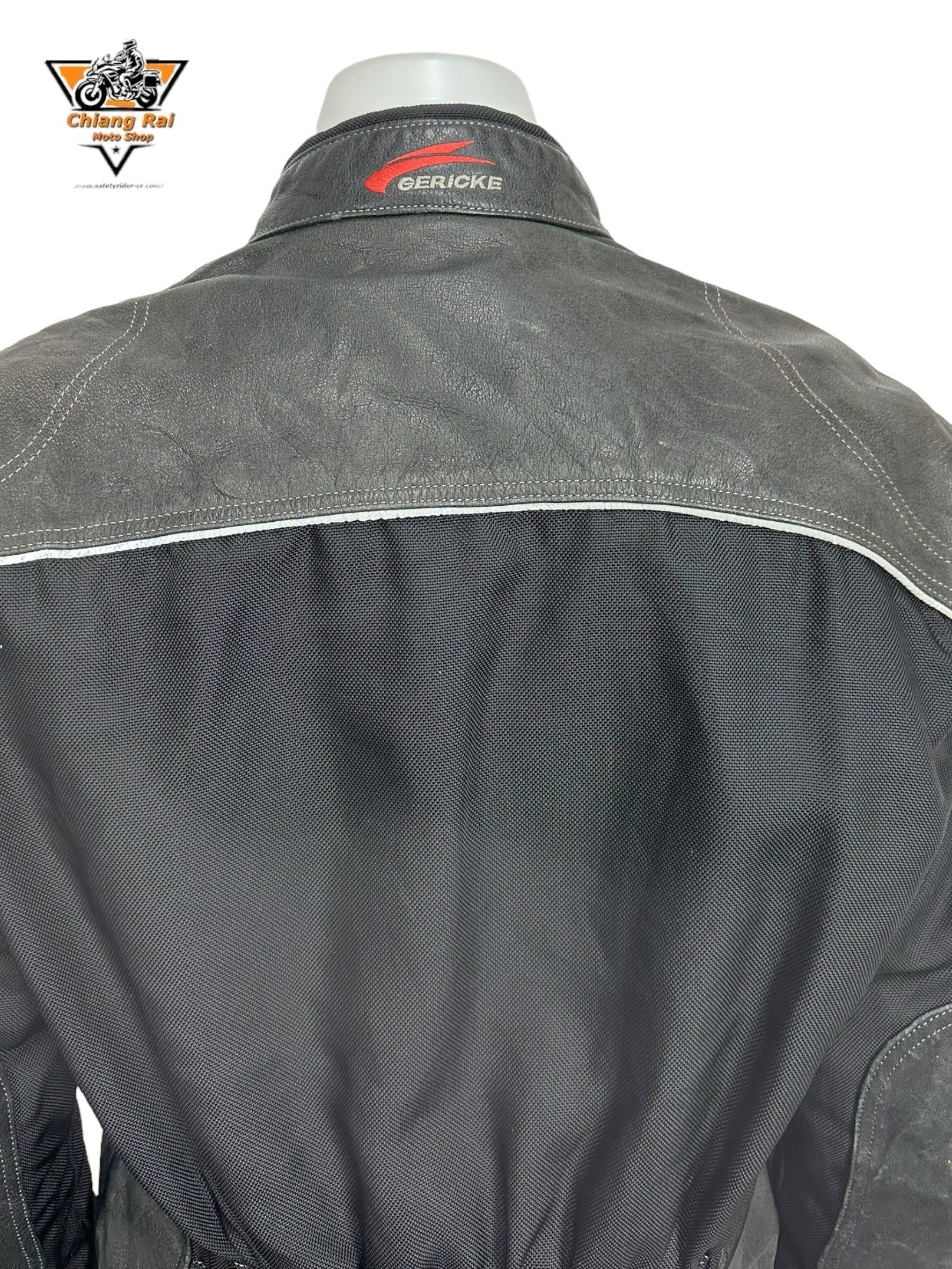 เสื้อขี่มอเตอร์ไซด์( มือสอง) RCTA 605: อก 46" ยาว 27"(L) **Hein Gerloke**