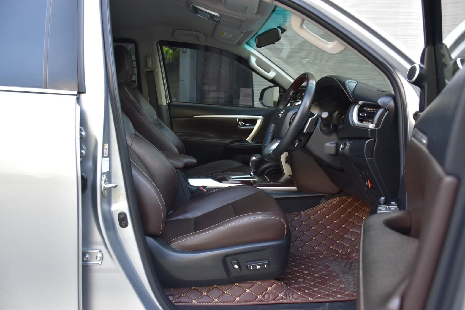 TOYOTA FORTUNER 2.4V 4WD ปี2017