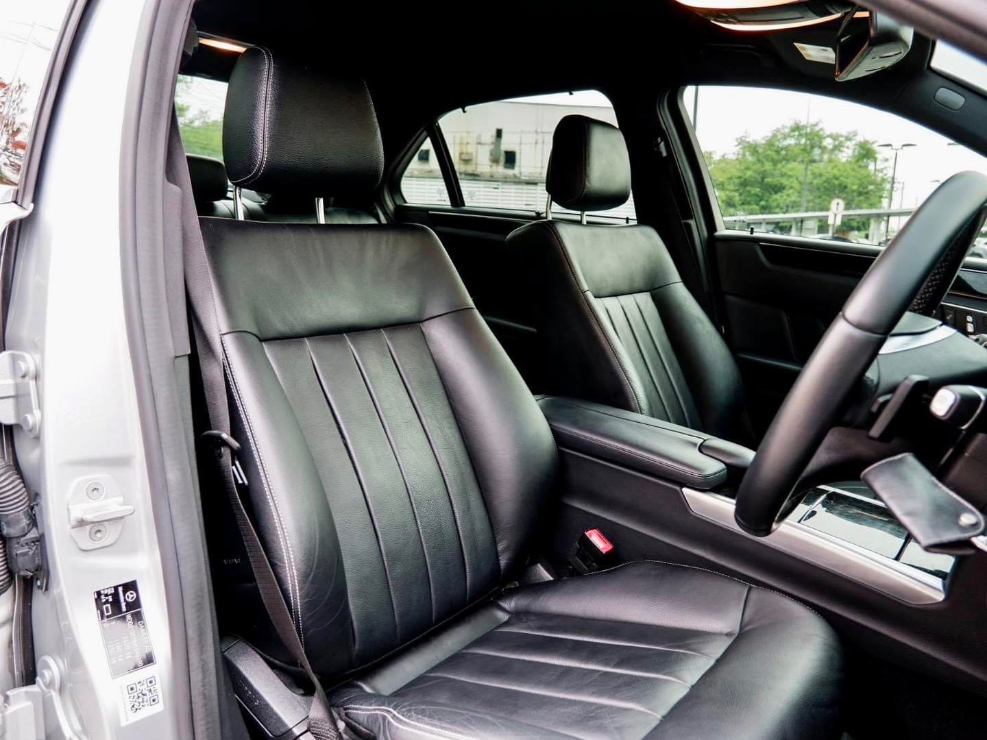 Benz W212 E300 Diesel Bluetec Hybrid Executive Fulloption ปี 2015
