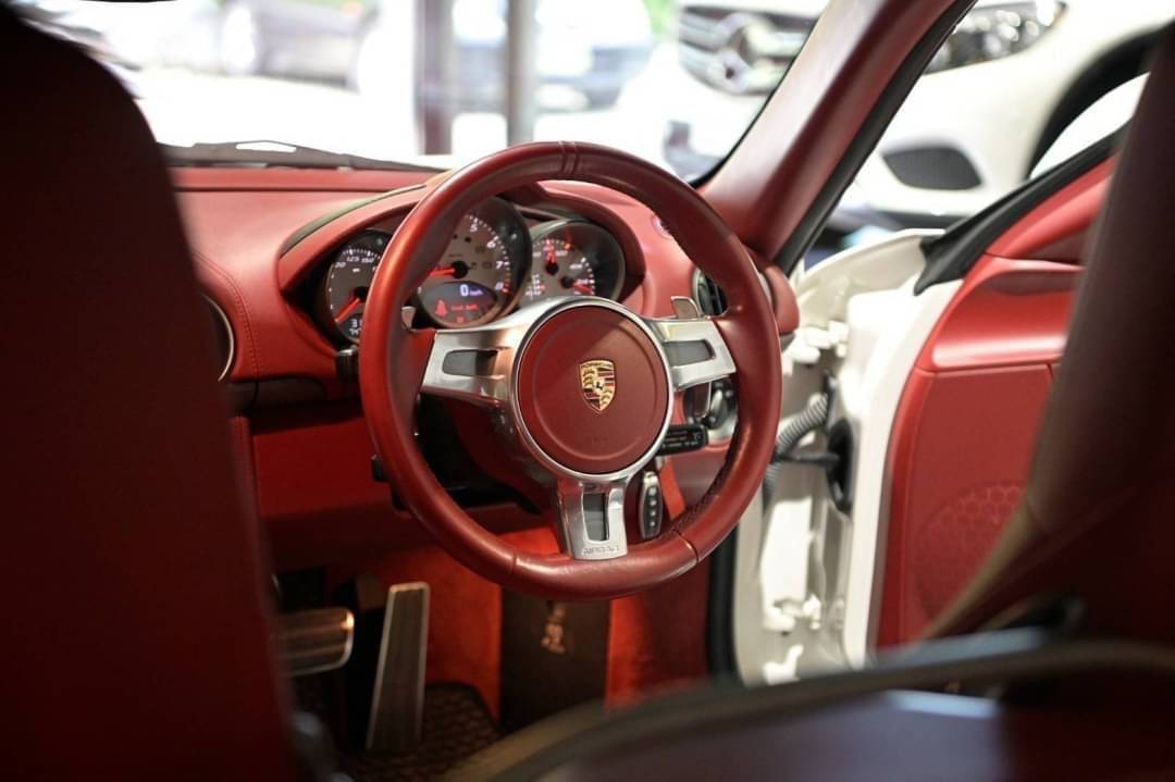Porsche Cayman 987.2 ปี 2011