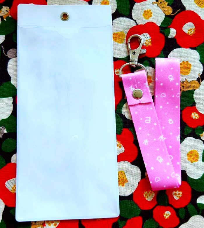 ป้าย ห้อยคอ Sailor Moon Cosmos เซเลอร์มูน พร้อม สายคล้องคอ Tag ใส่บัตร รูป นามบัตร ชื่อ ป้ายชื่อ ของแท้จากญี่ปุ่น Size : 17.5 x 8 cm