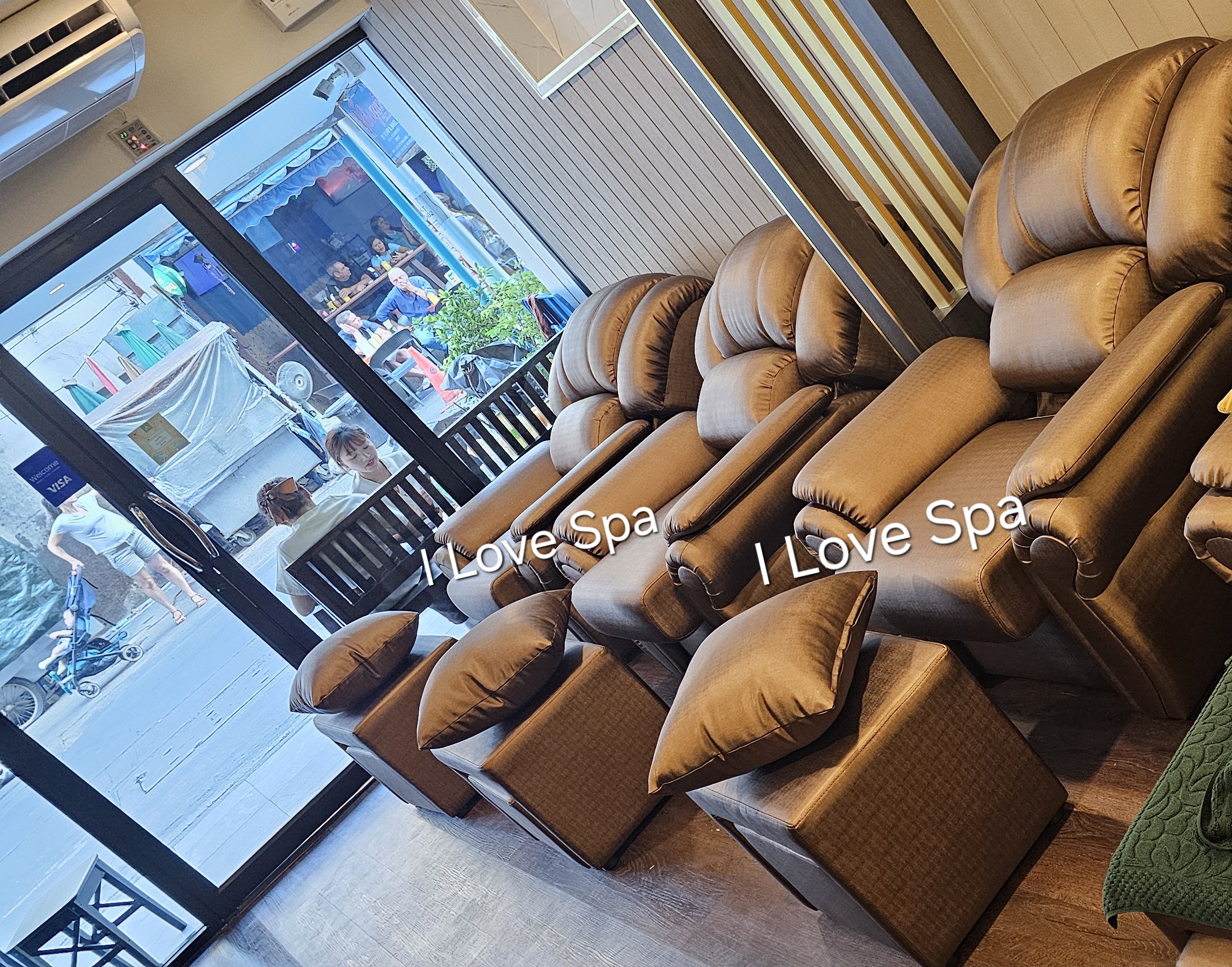 เก้าอี้นวดฝ่าเท้า รุ่น Premium ดีไซน์แขนหลุยส์