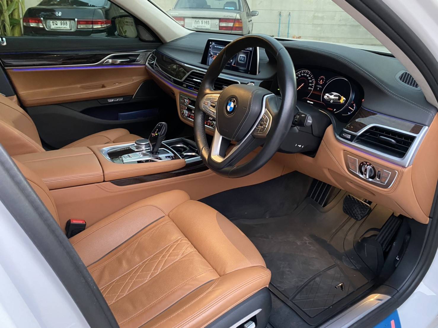 BMW 740Li (G12) ปี2016