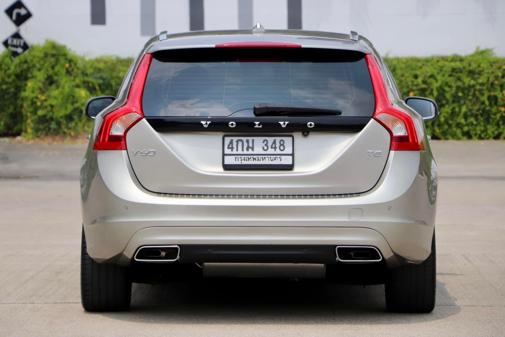 VOLVO V60 2.0T5 Navi ปี2015