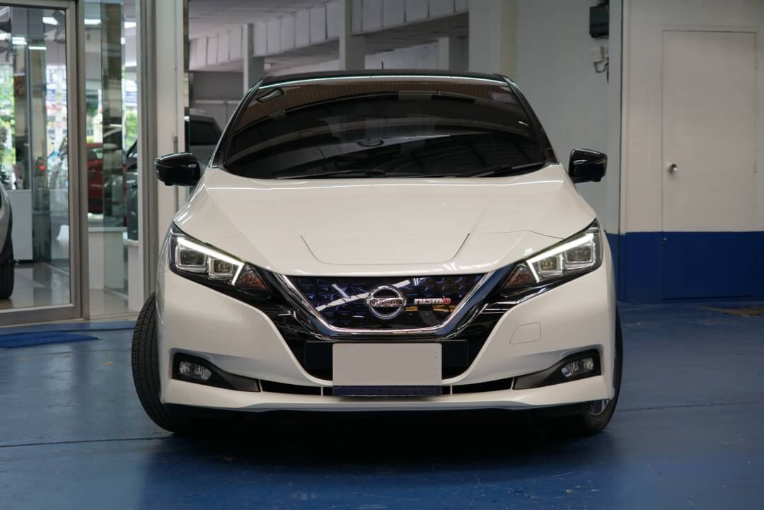 Nissan Leaf Hatchback ปี 2021