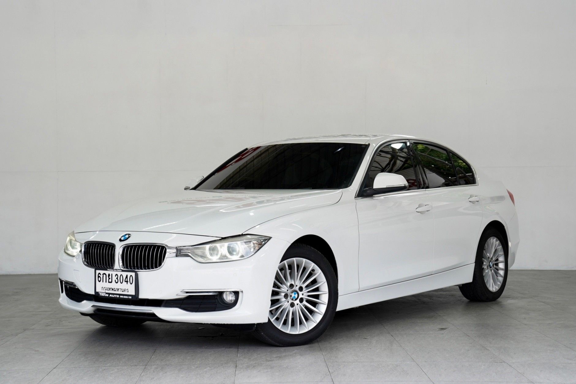 BMW SERIES3 F30 320D 2.0 LUXURY ปี2012
