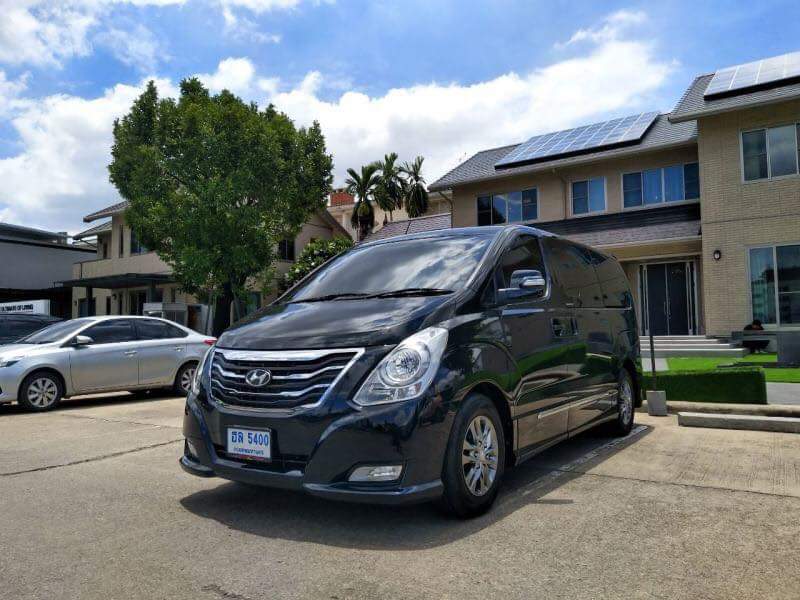 Hyundai H1 DELUXE VIP AT TOP ปี2015