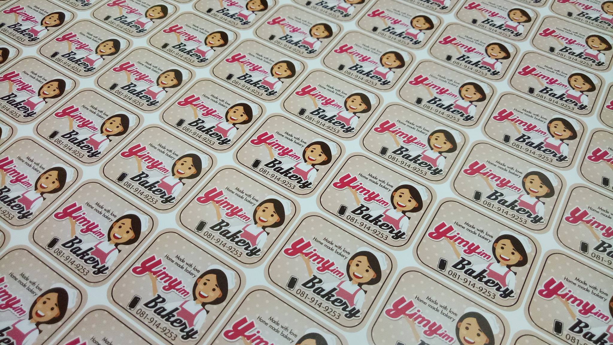 ฉลากสินค้าสติ๊กเกอร์พีวีซี (PVCขาว)