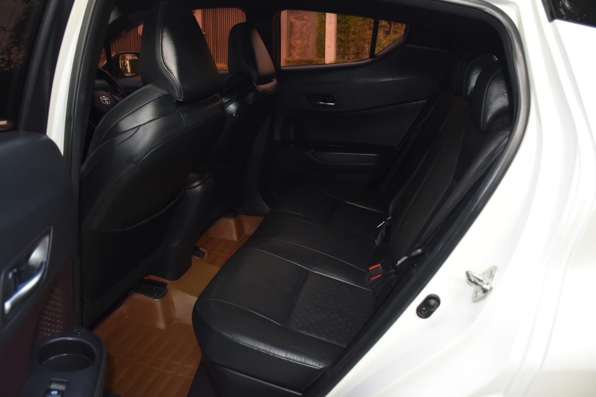 TOYOTA CHR 1.8 HYBIRD ปี2019