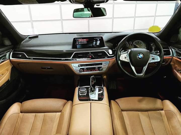 BMW 730Ld M Sport 3.0 Twin Power Turbo 265 hp V6 G12 ปี 2017