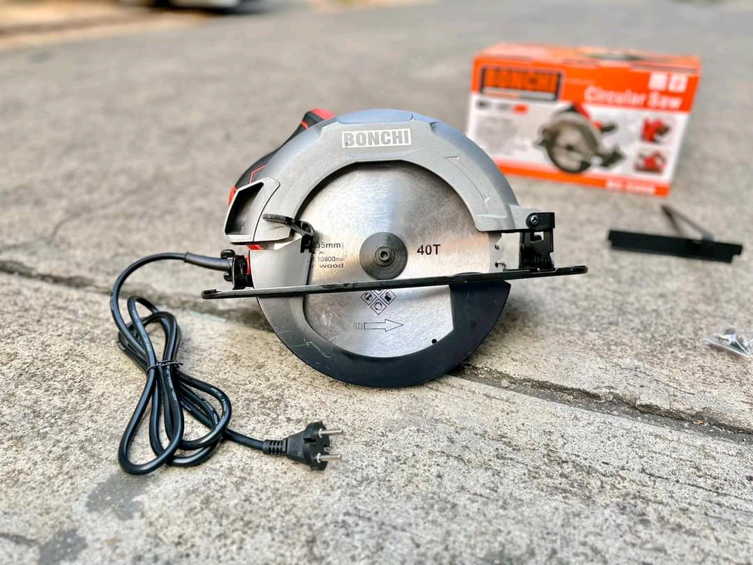 เลื่อยวงเดือน BONCHI 9 นิ้ว รุ่น BC-5908 แถมฟรี ใบเลื่อยวงเดือน 9 นิ้ว
