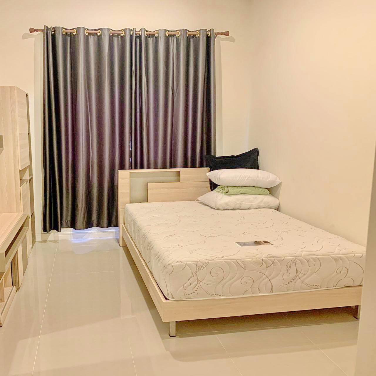 ให้เช่า manor สนามบินน้ำ 2 ห้องนอน